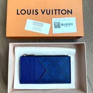 NWT LOUIS VUITTON COIN CARD HOLDER TAIGA